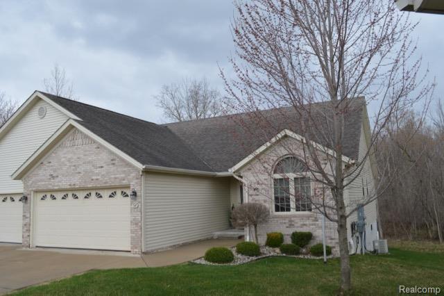 545 Stone Ridge Court Almont, MI 48003 - Photo 2 of 25 DSC_0785.jpg