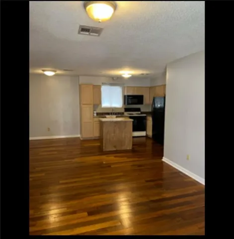 $1,300 | 1027 9th Street, Unit B, Gretna, LA 70053