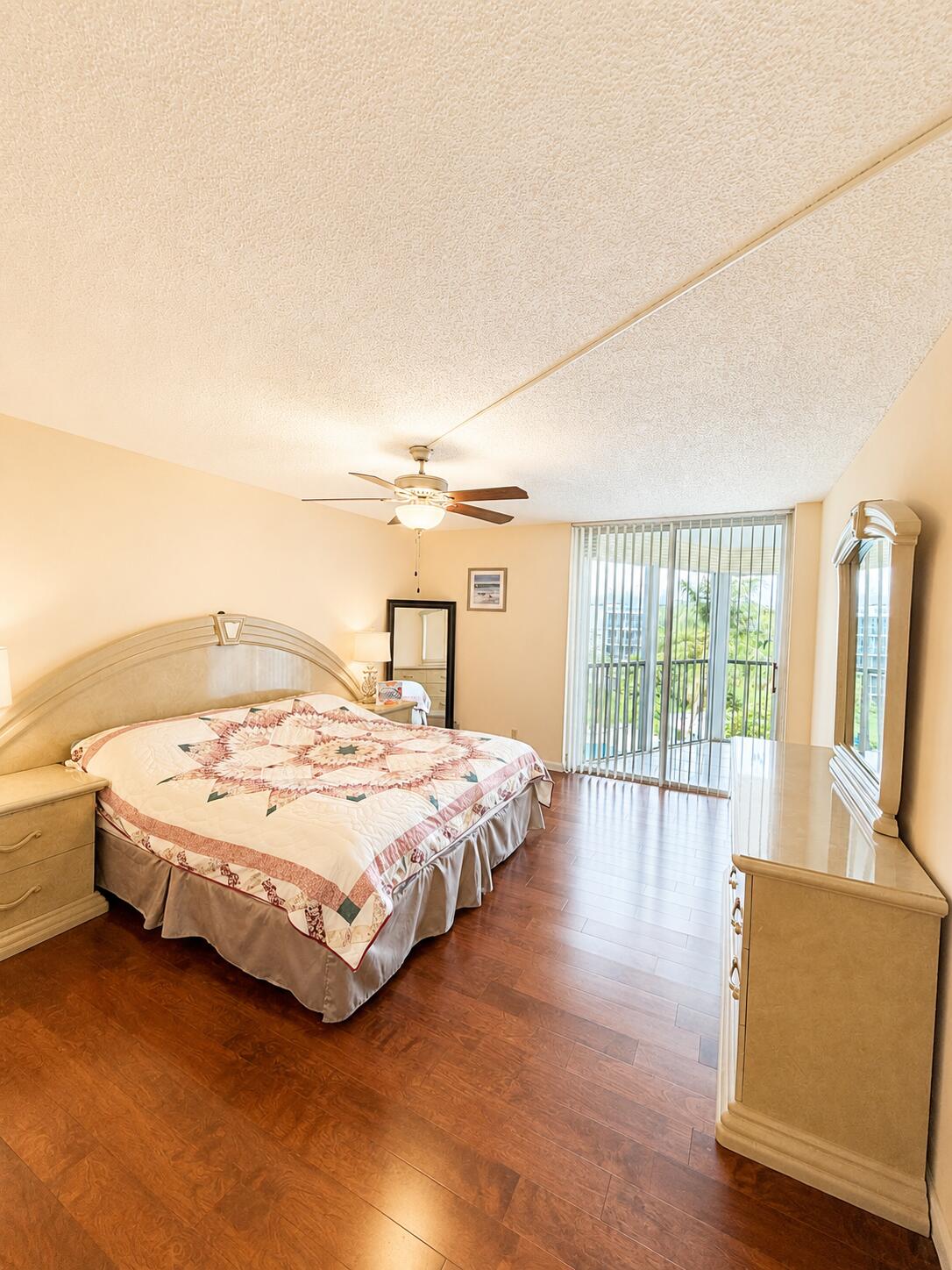 6500 Northwest 2nd Avenue, Unit 512 Boca Raton, FL 33487 - Photo 8 of 16 6B746F7B-4451-4DC3-9FA3-129AD2685E1C