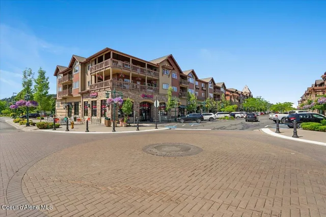$585,000 | 2050 North Main Street, Unit 214, Coeur D'Alene, ID 83814