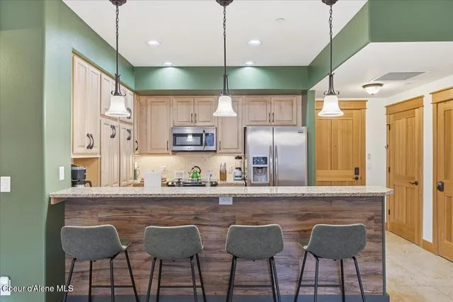 $585,000 | 2050 North Main Street, Unit 214, Coeur D'Alene, ID 83814