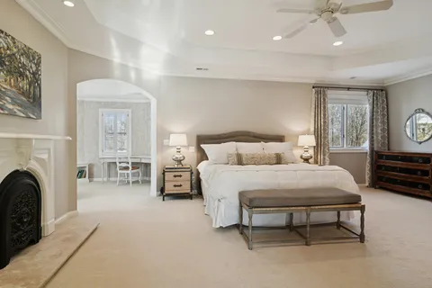 $1,750,000 | 454 East Oxford Road, North Barrington, IL 60010