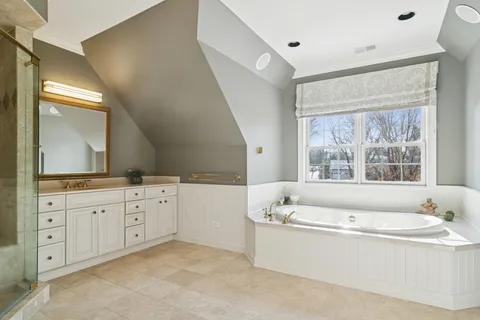 $1,750,000 | 454 East Oxford Road, North Barrington, IL 60010