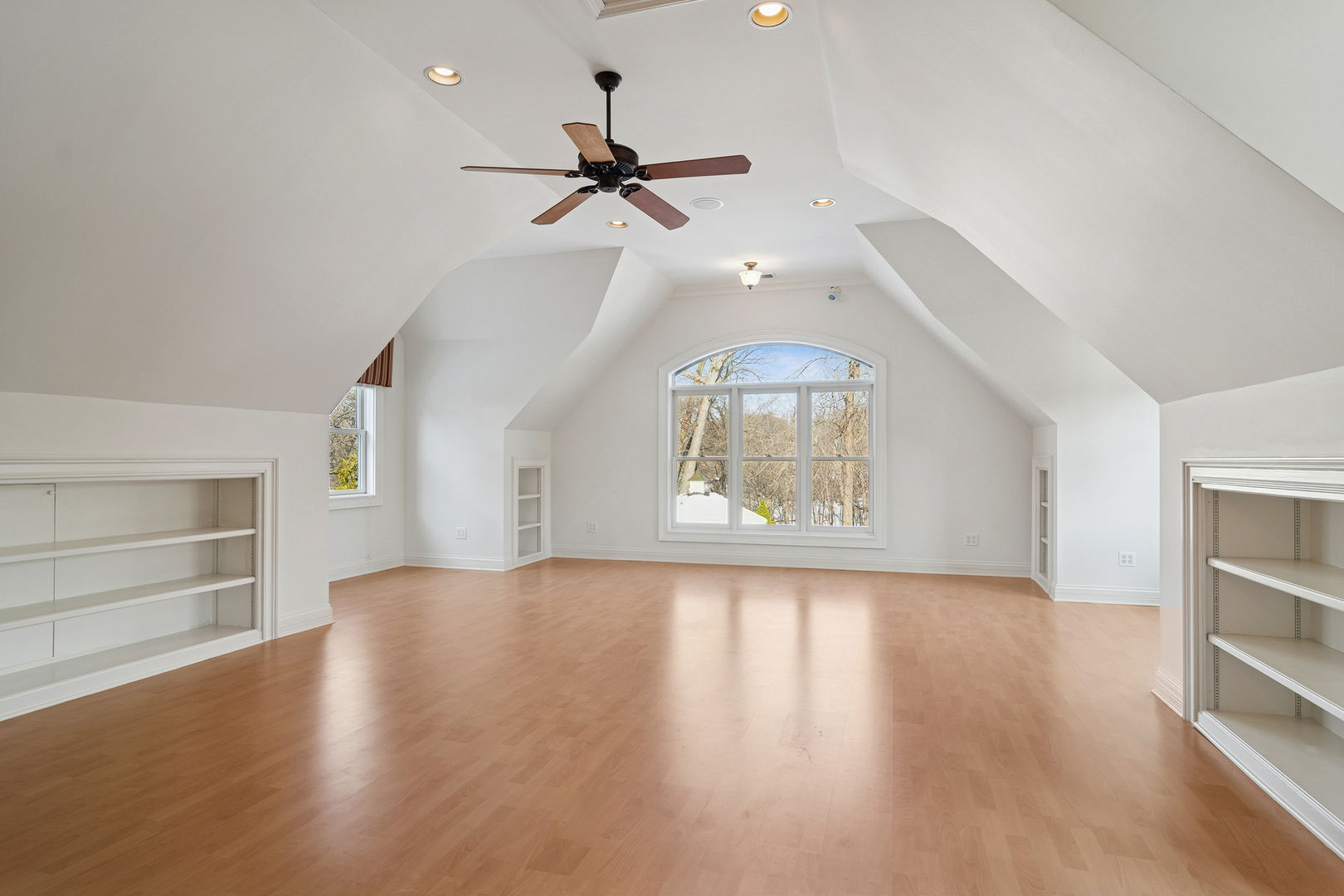 454 East Oxford Road North Barrington, IL 60010 - Photo 32 of 57