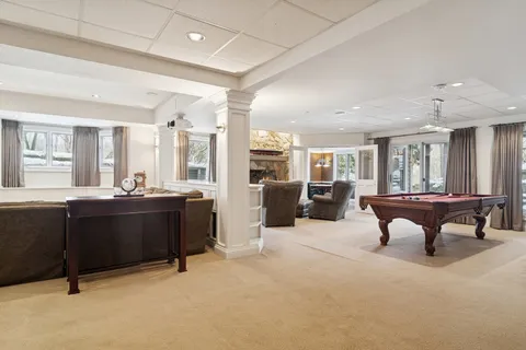 $1,750,000 | 454 East Oxford Road, North Barrington, IL 60010