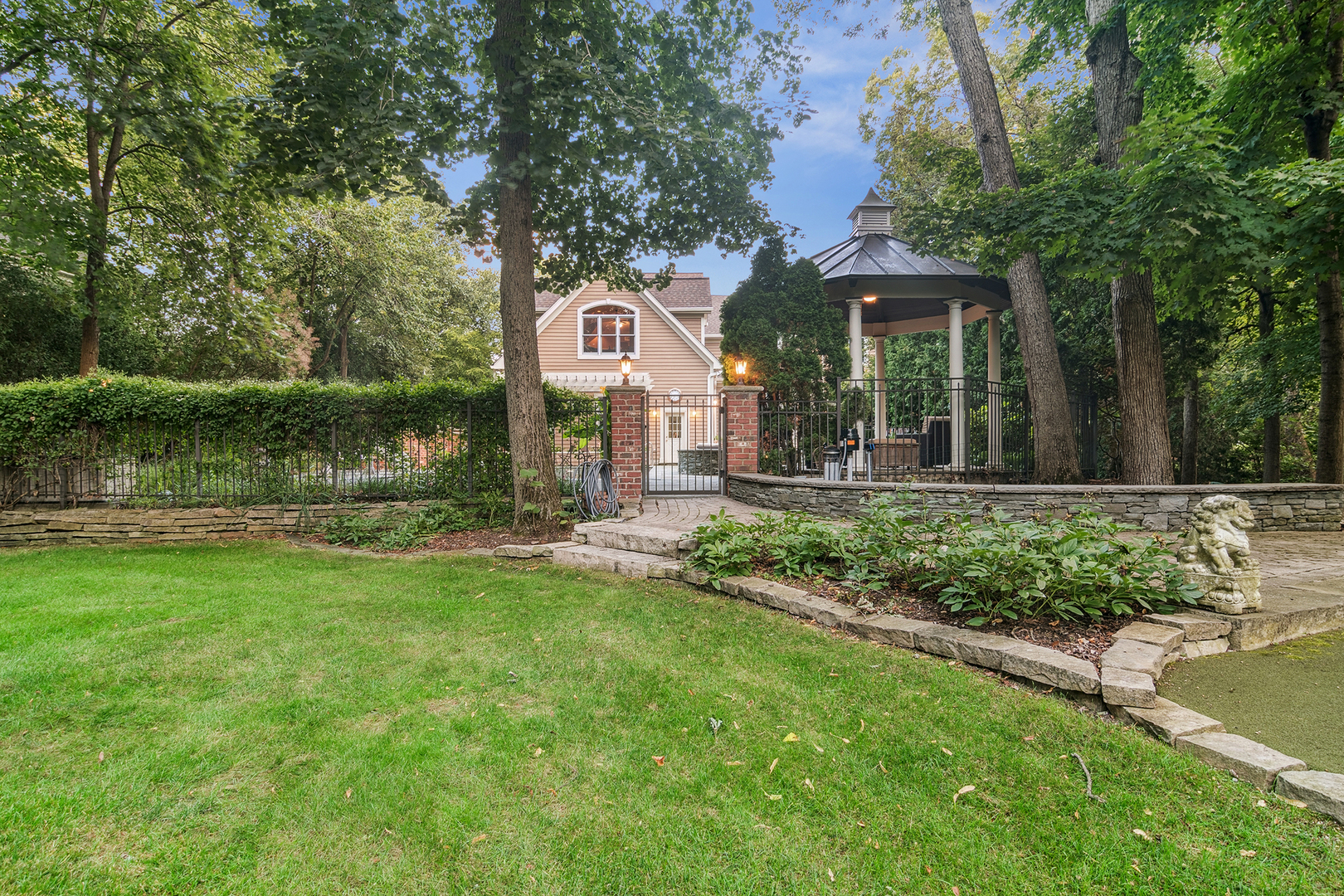 454 East Oxford Road North Barrington, IL 60010 - Photo 39 of 57