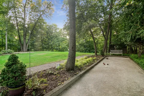 $1,750,000 | 454 East Oxford Road, North Barrington, IL 60010