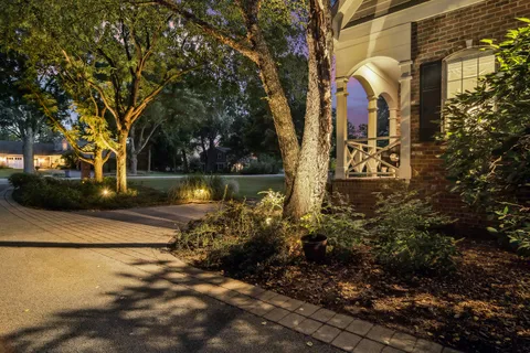 $1,750,000 | 454 East Oxford Road, North Barrington, IL 60010