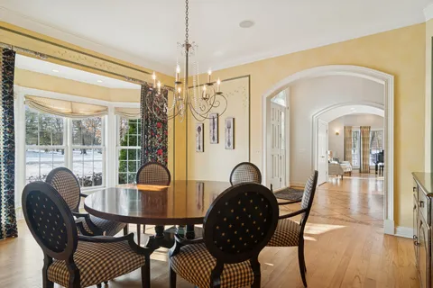 $1,750,000 | 454 East Oxford Road, North Barrington, IL 60010