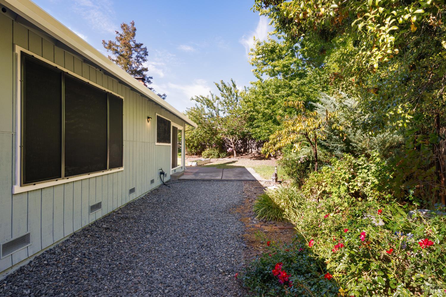 6830 Montecito Court Santa Rosa, CA 95409 - Photo 19 of 23 Gallery Image 19