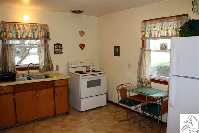 4520 Pitt Street Duluth, MN 55804 - Photo 5 of 13 Gallery Image 5