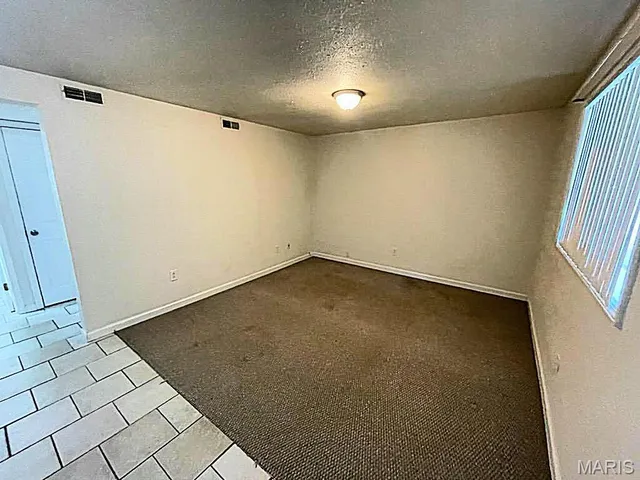 $675 | 201 North Market Street, Unit 4, New Athens, IL 62264