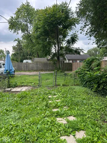 $1,050 | 1759 Howard Street, Indianapolis, IN 46221