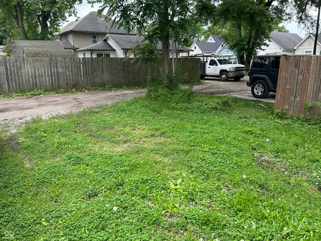 $1,050 | 1759 Howard Street, Indianapolis, IN 46221