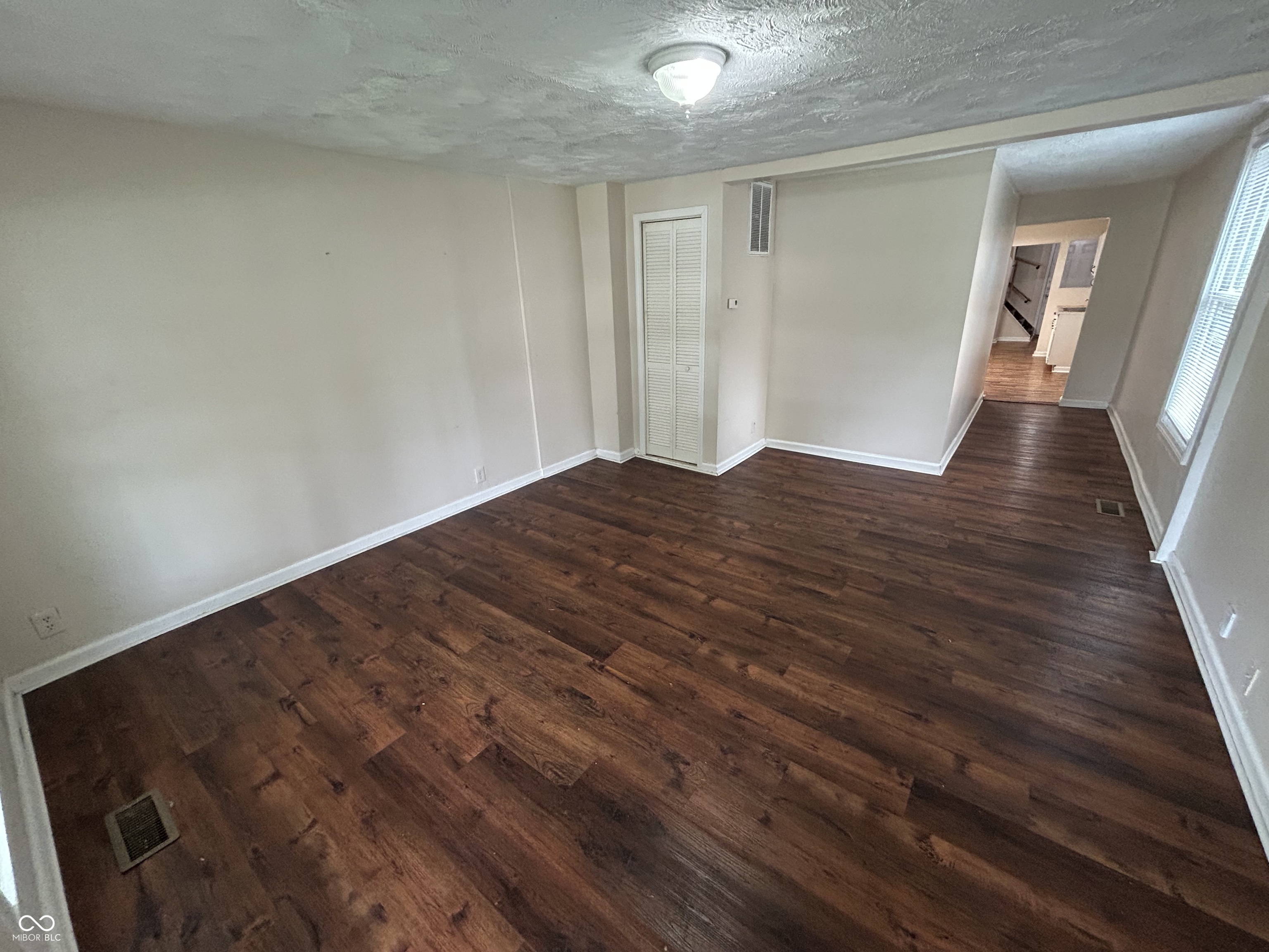 1759 Howard Street Indianapolis, IN 46221 - Photo 3 of 26