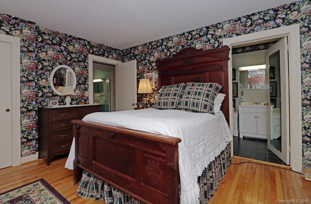 381 Maple Street Brevard, NC 28712 - Photo 14 of 23 Gallery Image 14