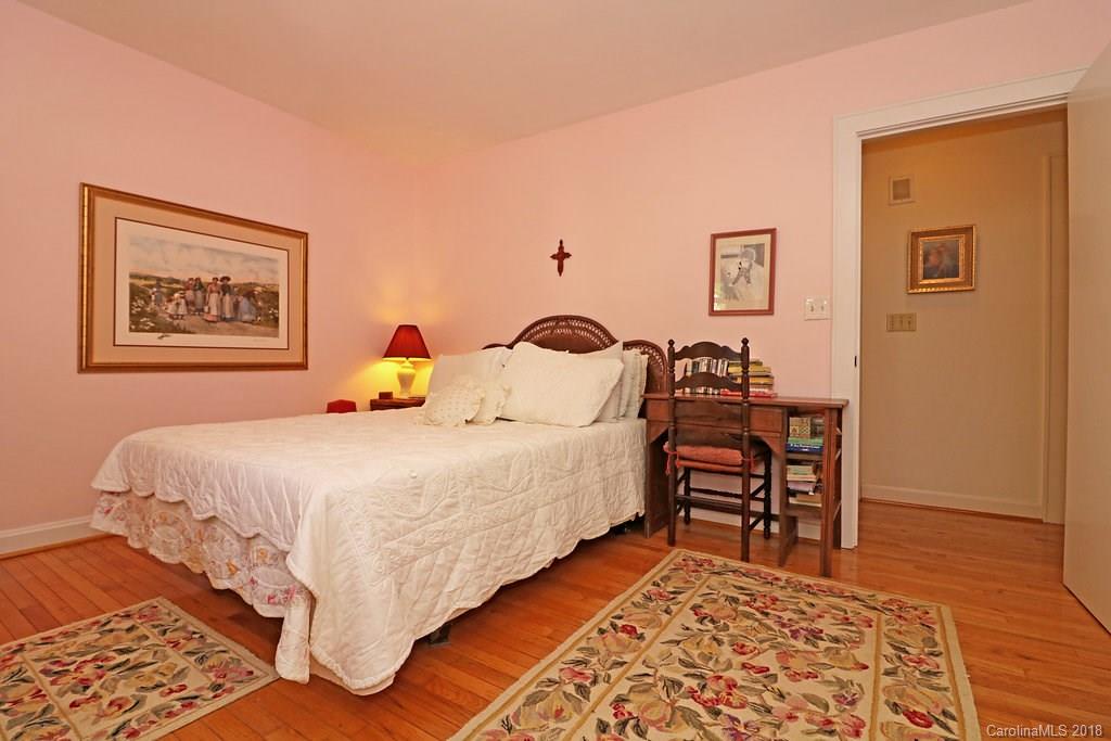 381 Maple Street Brevard, NC 28712 - Photo 17 of 23 Gallery Image 17