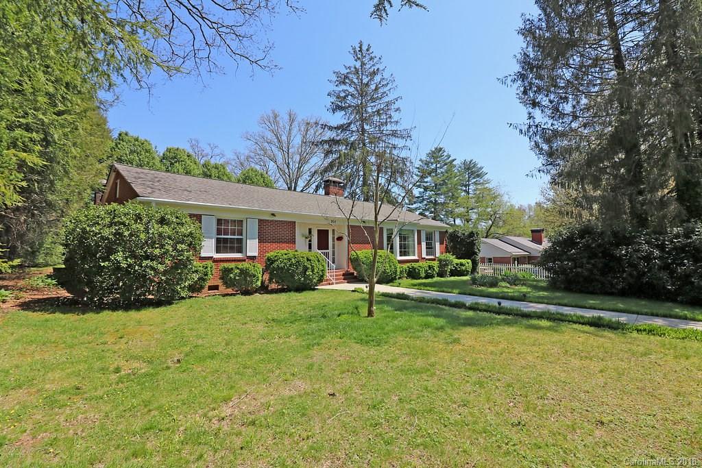 381 Maple Street Brevard, NC 28712 - Photo 3 of 23 Gallery Image 3