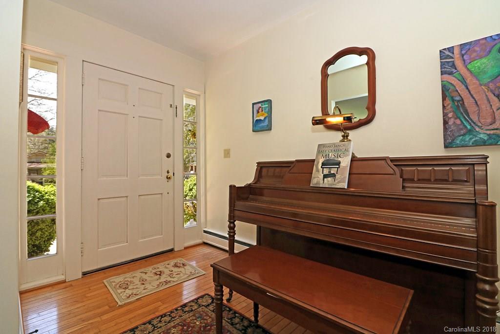381 Maple Street Brevard, NC 28712 - Photo 4 of 23 Gallery Image 4
