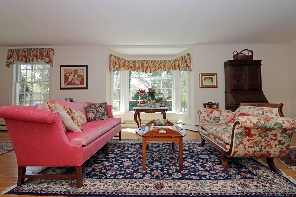 381 Maple Street Brevard, NC 28712 - Photo 7 of 23 Gallery Image 7
