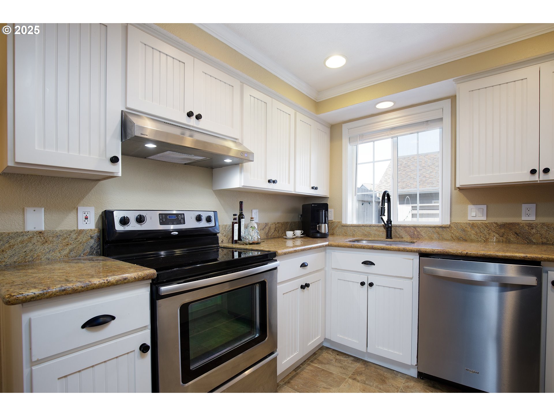 28705 Southwest Roger Boulevard, Unit 80 Wilsonville, OR 97070 - Photo 13 of 39