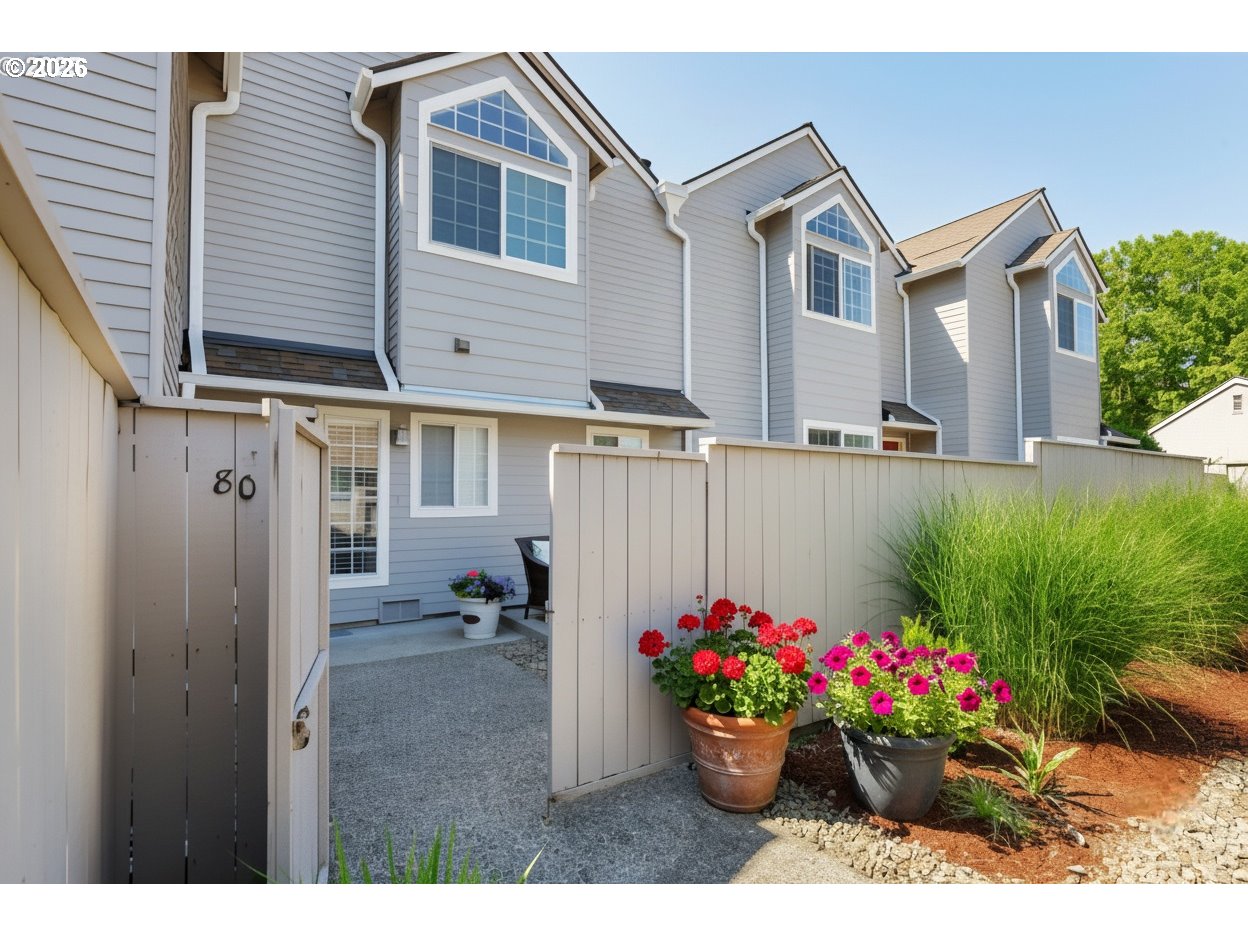 28705 Southwest Roger Boulevard, Unit 80 Wilsonville, OR 97070 - Photo 2 of 39