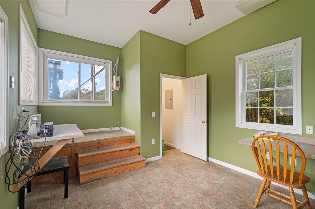 2980 North Creek Road Palmyra, NY 14522 - Photo 12 of 27 The WEIGH STATION office space