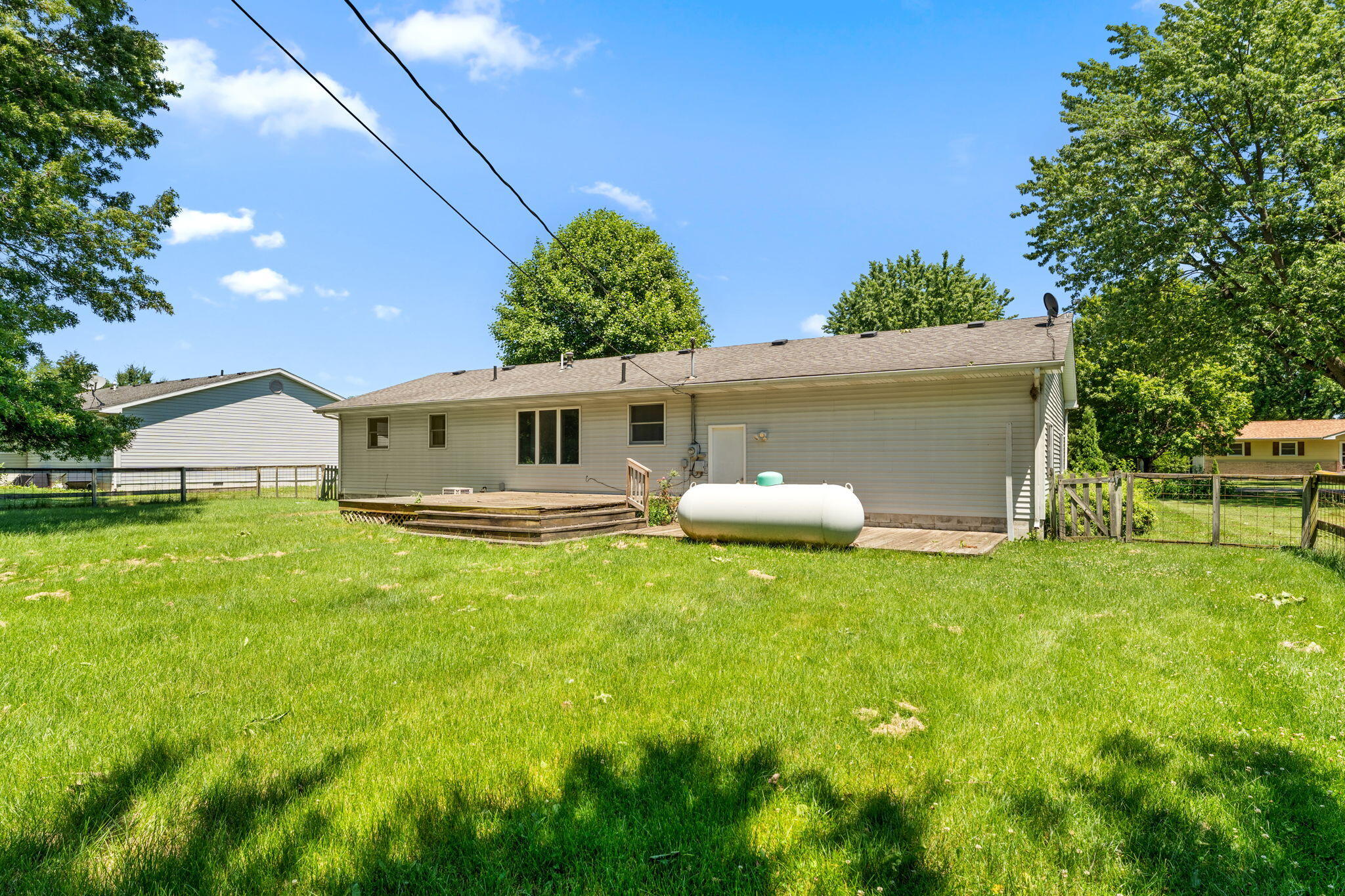 9082 Estates Drive Demotte, IN 46310 - Photo 19 of 20 2048x1365