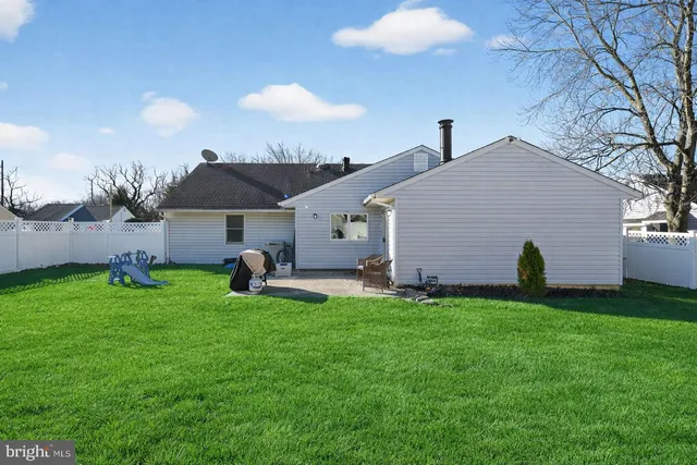 $349,000 | 545 Berkshire Drive, Williamstown, NJ 08094