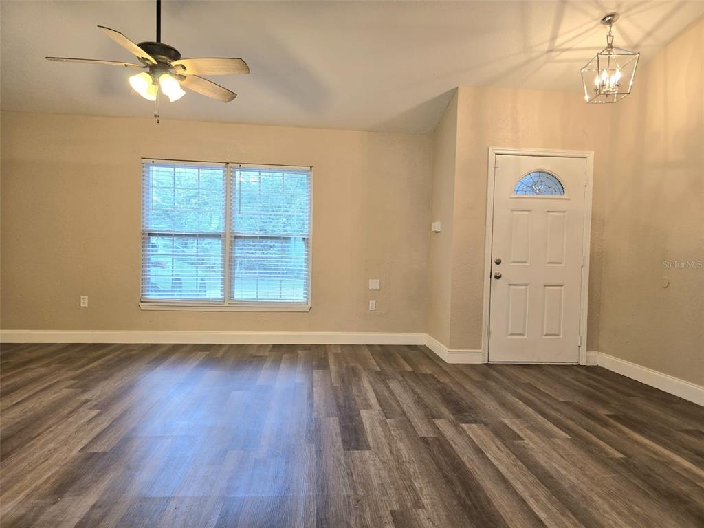 326 Colonade Court Kissimmee, FL 34758 - Photo 5 of 39