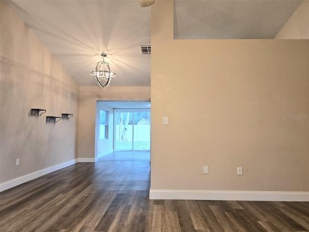 326 Colonade Court Kissimmee, FL 34758 - Photo 8 of 39