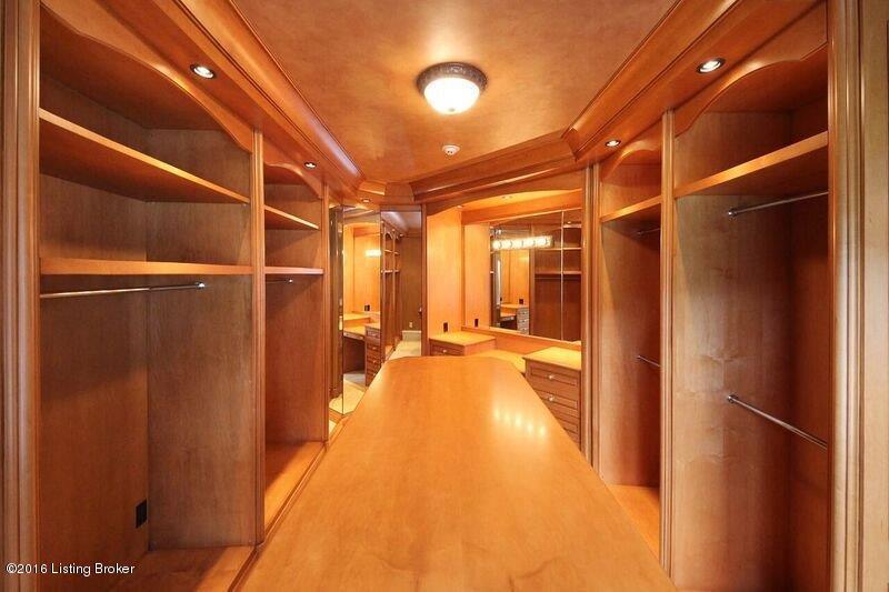 9811 Covered Bridge Road Prospect, KY 40059 - Photo 49 of 74 MASTER CLOSET ROOM