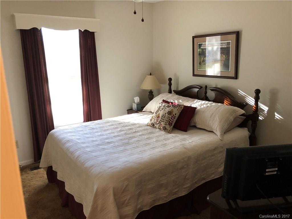 1827 Sam Wilson Road Charlotte, NC 28214 - Photo 7 of 9 Gallery Image 7