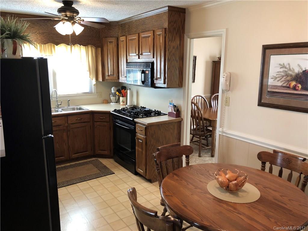 1827 Sam Wilson Road Charlotte, NC 28214 - Photo 8 of 9 Gallery Image 8