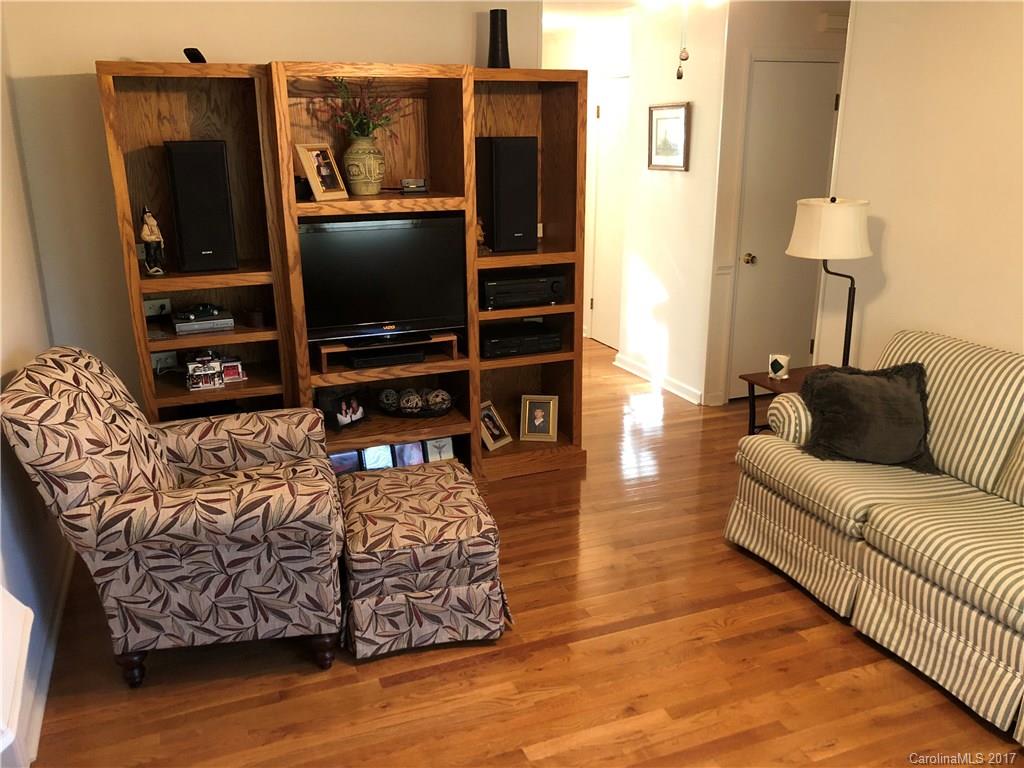 1827 Sam Wilson Road Charlotte, NC 28214 - Photo 9 of 9 Gallery Image 9
