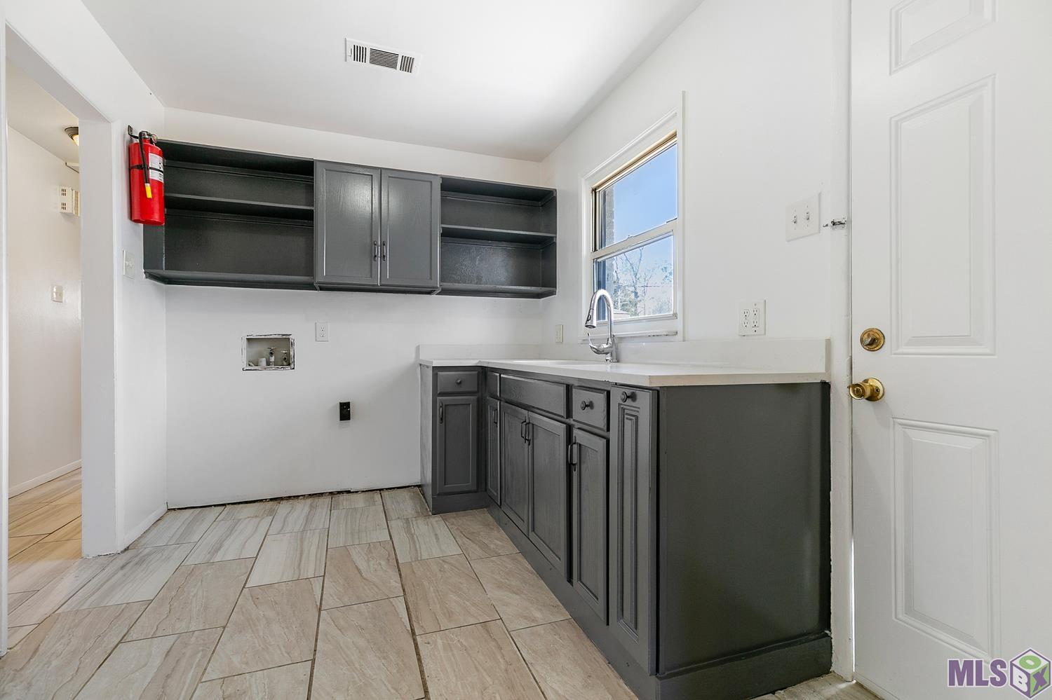 11106 Black Oak Drive Baton Rouge, LA 70815 - Photo 2 of 12