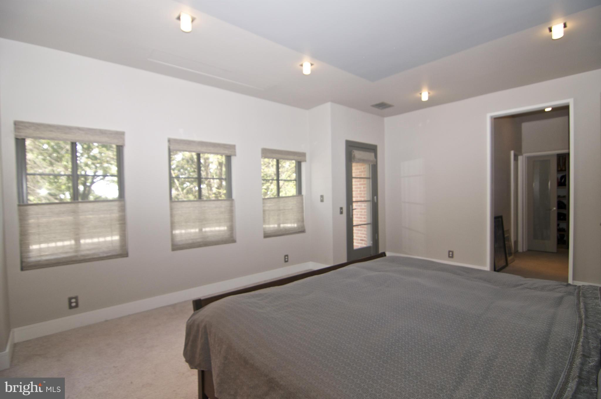 203 Lambeth Road Baltimore, MD 21218 - Photo 15 of 30 Bedroom (Master)