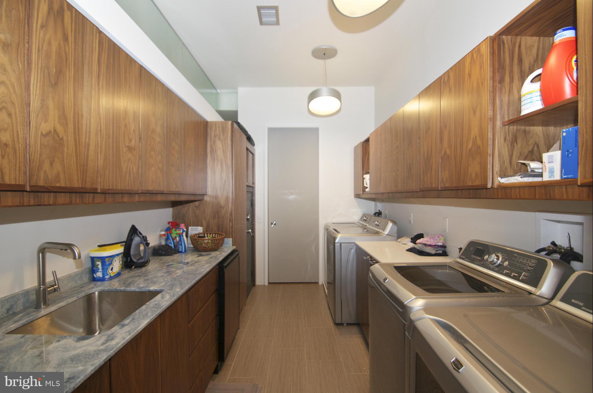 203 Lambeth Road Baltimore, MD 21218 - Photo 23 of 30 2nd Floor Laundry