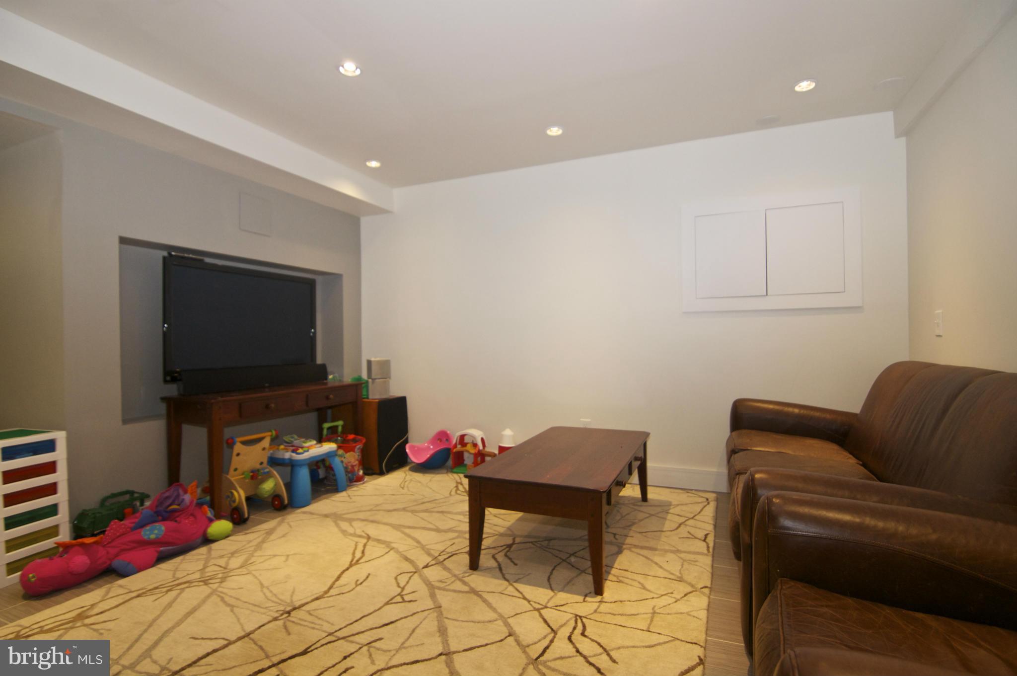 203 Lambeth Road Baltimore, MD 21218 - Photo 25 of 30 Recreation Room