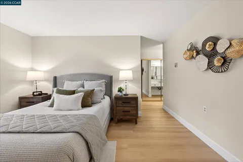 $578,800 | 3410 Tice Creek Drive, Unit 2, Walnut Creek, CA 94595