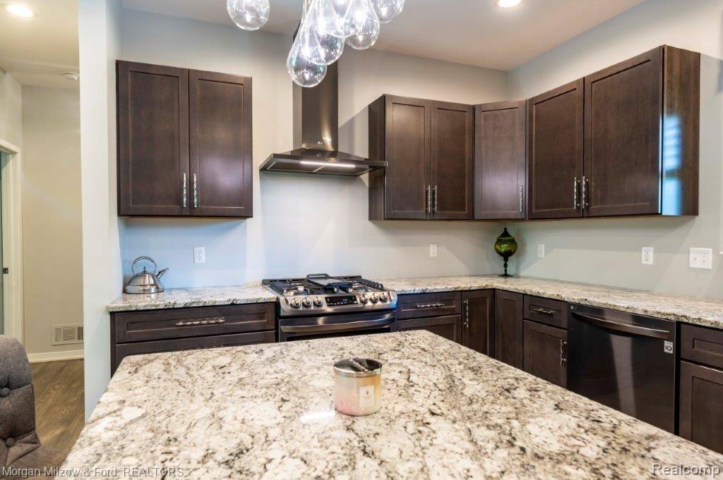 7150 Oakhill Road Clarkston, MI 48348 - Photo 11 of 34 Gallery Image 11