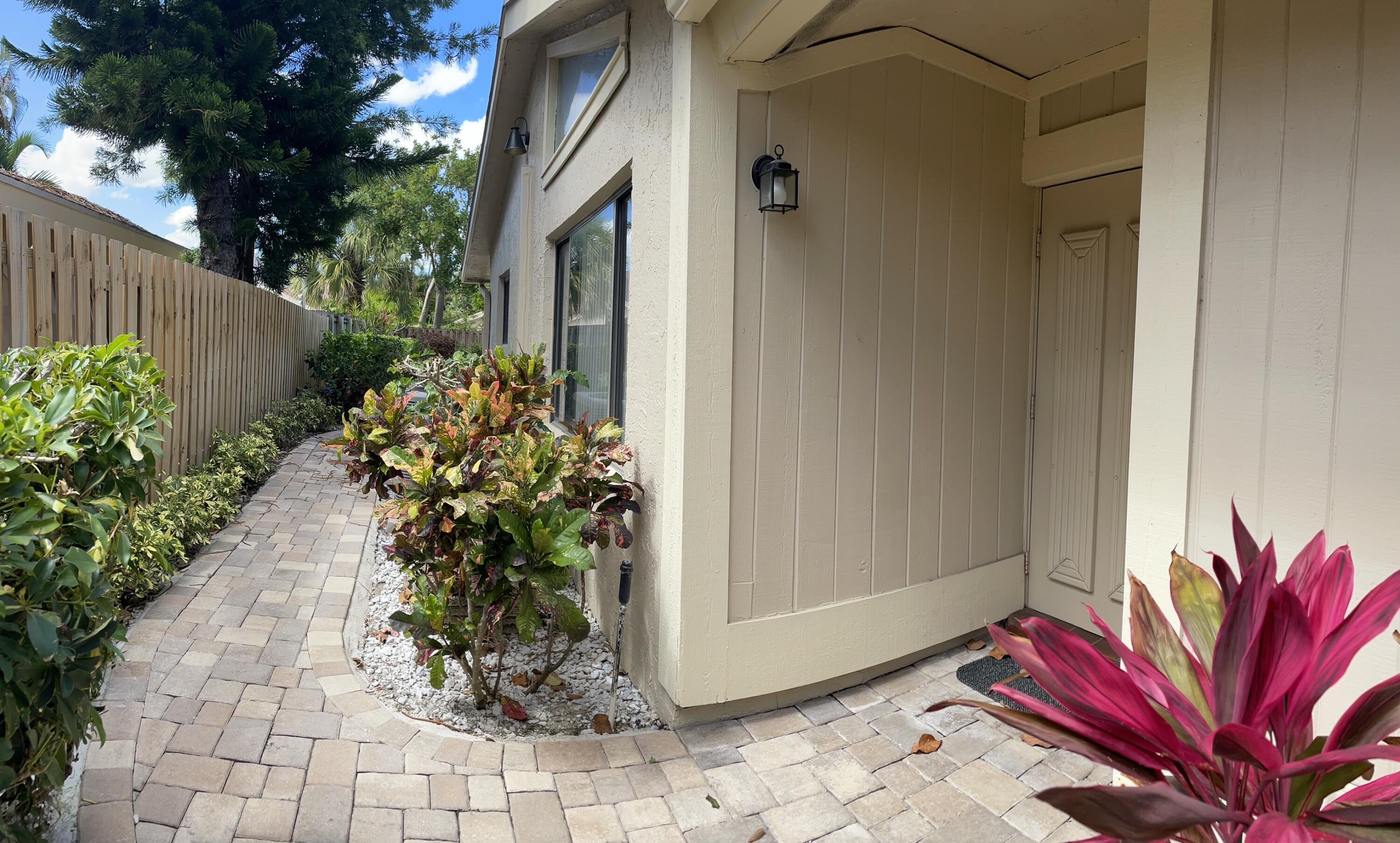 7735 Kenway Place East Boca Raton, FL 33433 - Photo 2 of 19 side entrance