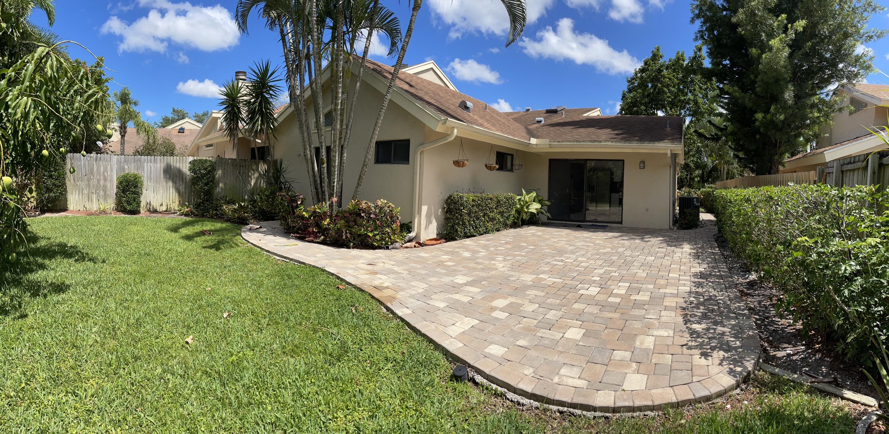 7735 Kenway Place East Boca Raton, FL 33433 - Photo 5 of 19 patio