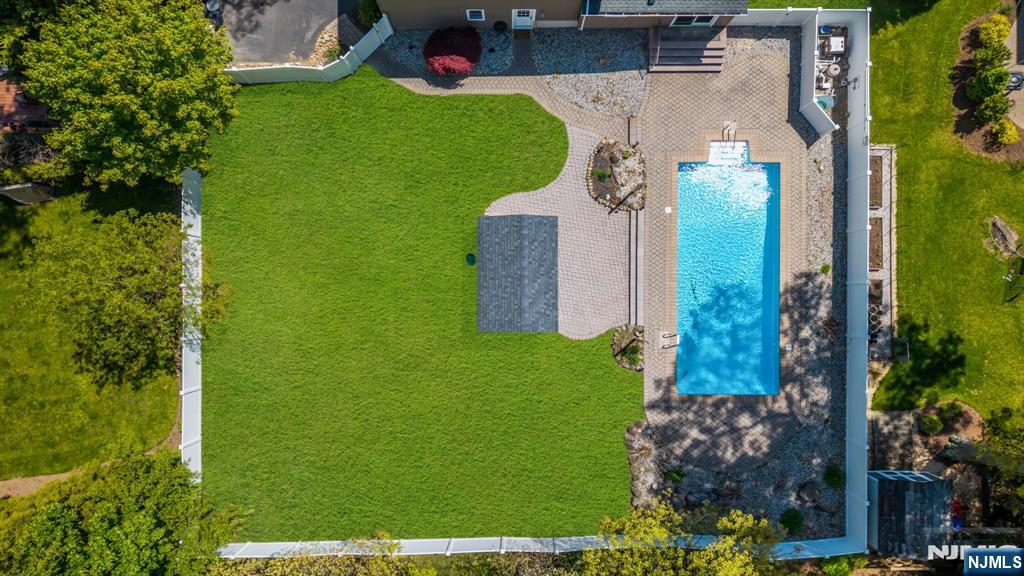 53 Smithfield Road Waldwick, NJ 07463 - Photo 42 of 48 an aerial view of a residential houses with outdoor space and trees all around