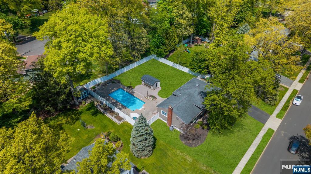 53 Smithfield Road Waldwick, NJ 07463 - Photo 46 of 48 an aerial view of a house