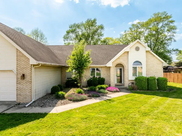 $259,900 | 1801 North Brighton Road, Muncie, IN 47304