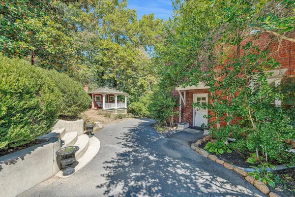 $1,495,000 | 1100 McCormick Boulevard, Clifton Forge, VA 24422