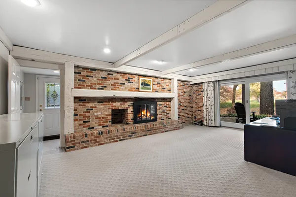 $695,000 | 581 Aberdeen Road, Frankfort, IL 60423