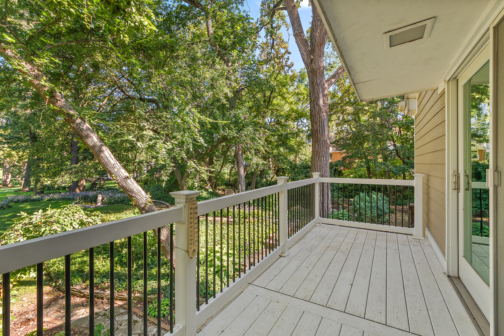 581 Aberdeen Road Frankfort, IL 60423 - Photo 25 of 65 a view of a balcony with wooden floor