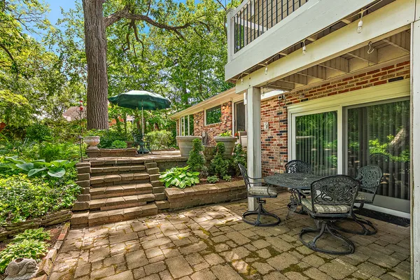 $695,000 | 581 Aberdeen Road, Frankfort, IL 60423